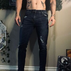 American Eagle 29x32 Ripped Skinny jeans